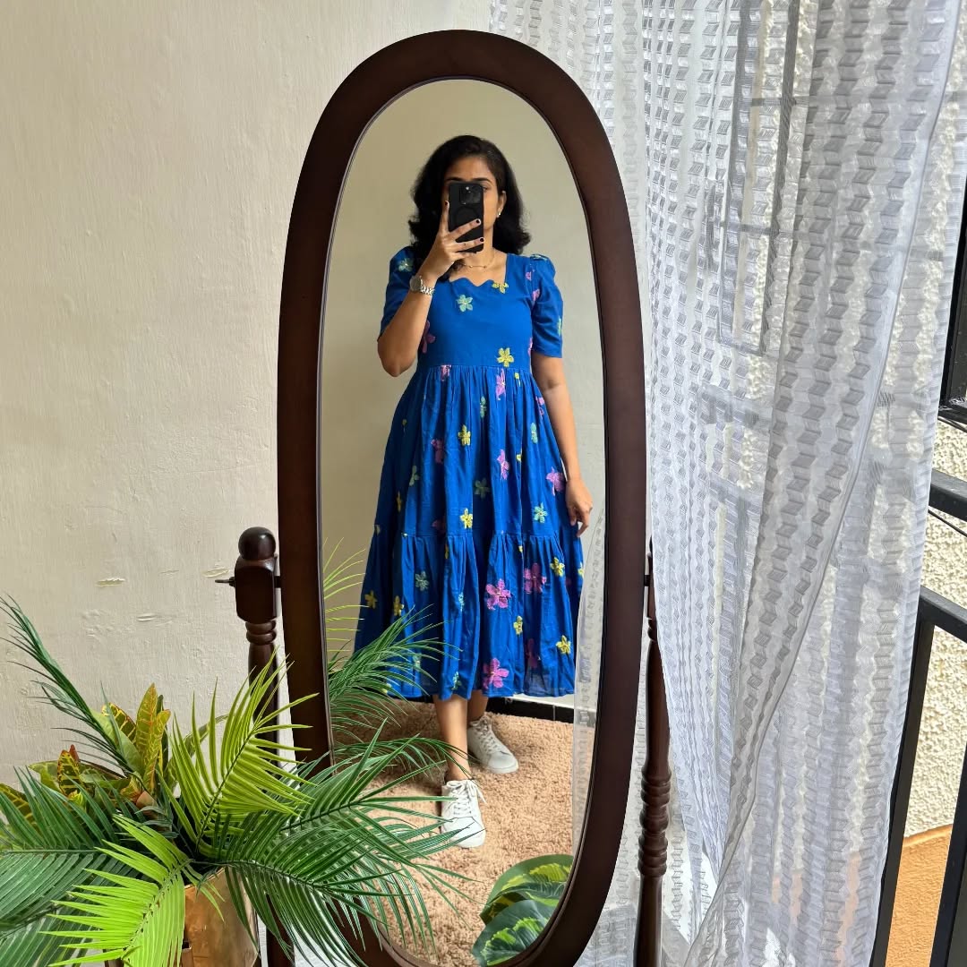 look stylish and walk in comfort with our New multi colour flower on Introducing Cotton with thread work embroidery,(SWCD48)