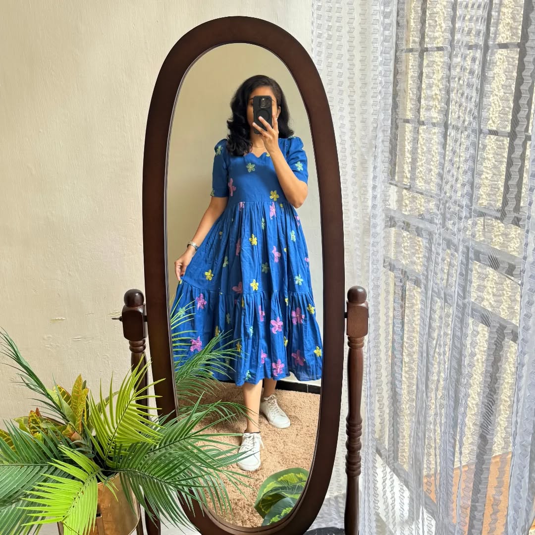look stylish and walk in comfort with our New multi colour flower on Introducing Cotton with thread work embroidery,(SWCD48)