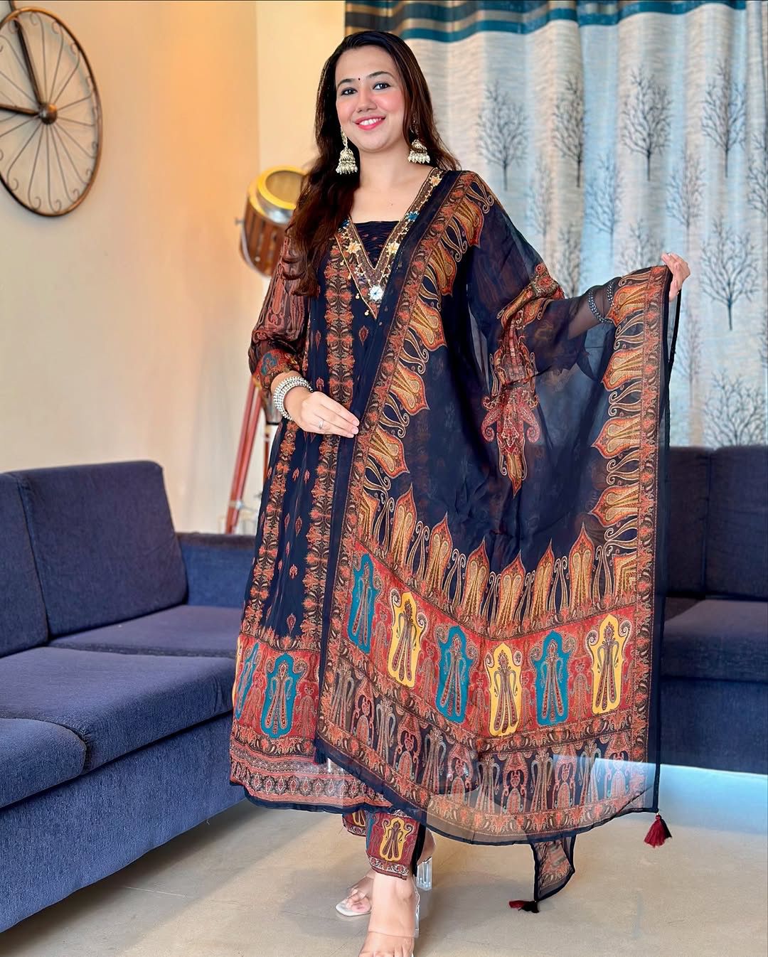 Beautiful pure premium chiffon digital printed Anarkali set with handwork on neck it has attached lining paired up with santoon slik pant and Organza digital printed dupatta sets(WARED374)