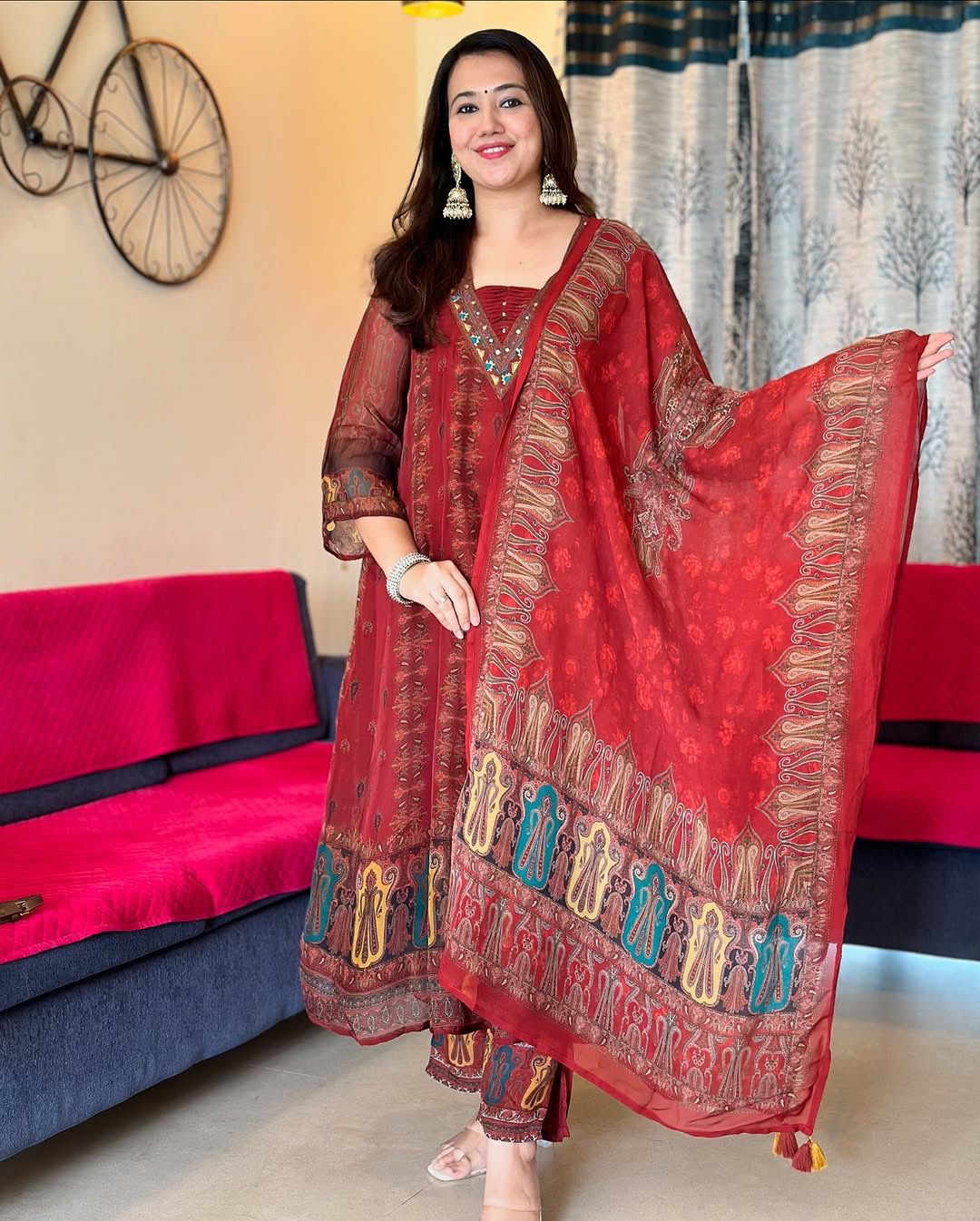 Beautiful pure premium chiffon digital printed Anarkali set with handwork on neck it has attached lining paired up with santoon slik pant and Organza digital printed dupatta sets(WARED19)