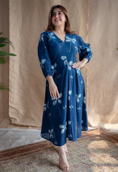 💕💝🦋🥰 look ;stylish and walk in comfort with our New multi flower Midi with stylish puff slavees set perfect for your wardrobe ☺️ 🫶🏻(SWCD23)