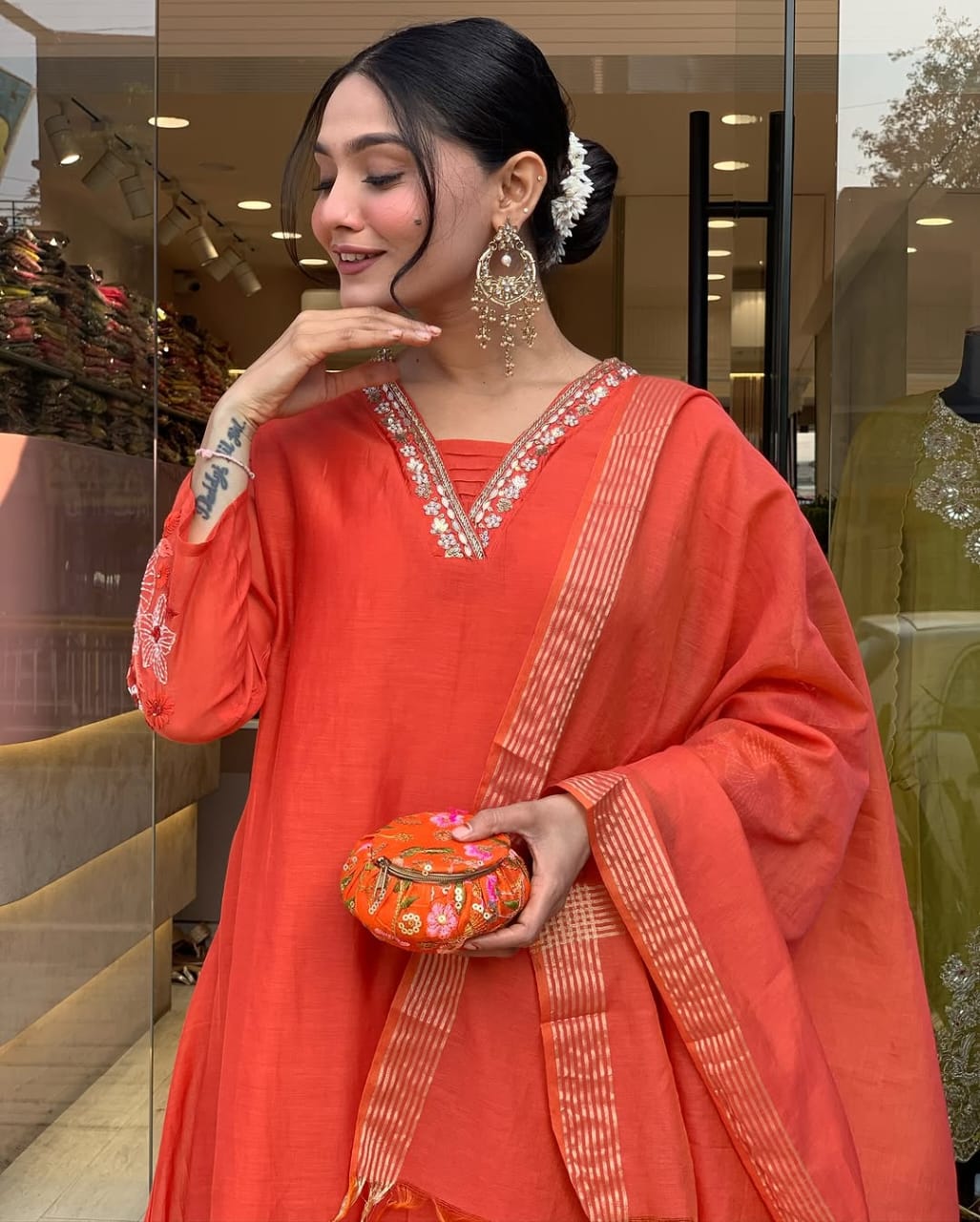 Enjoy your festival 🌞with our Very Beautiful 3ps Set . 🪡 🪡 🪡 🌸(WARED46)
