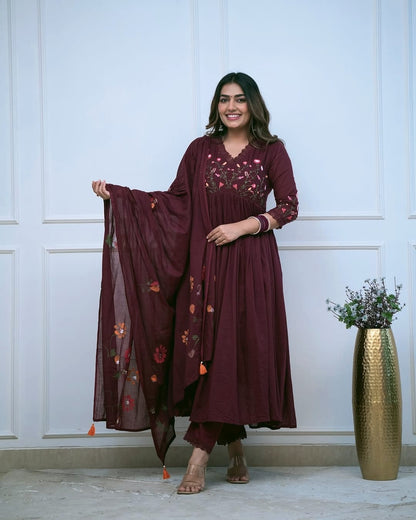 Introducing the latest addition to our fashion collection, paired with matching pant (WARED51)