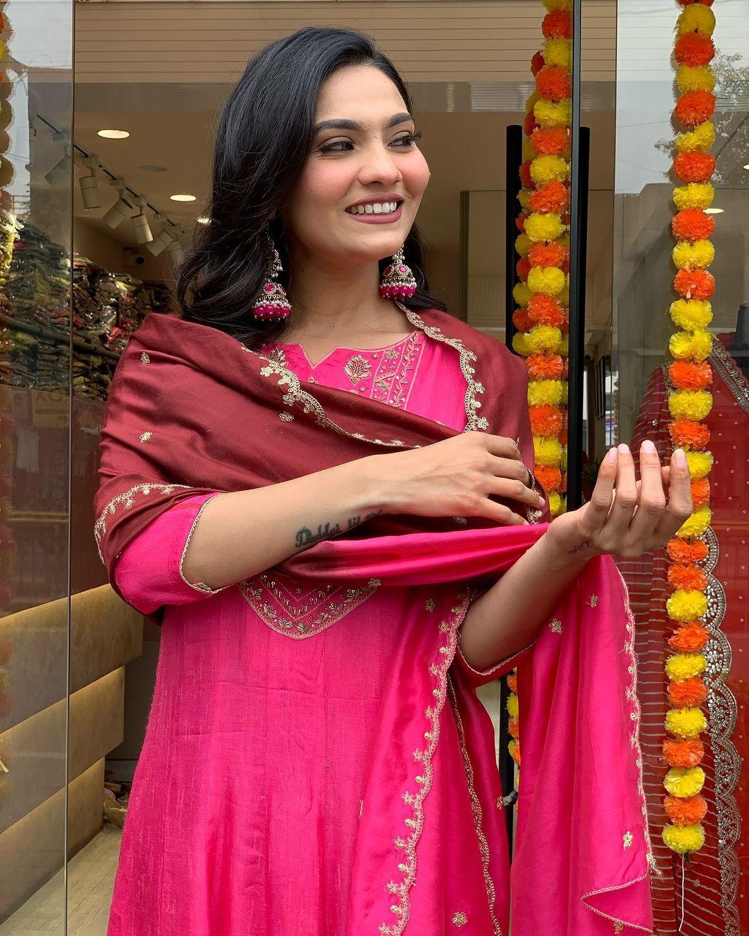 Our Exclusive Collection is here, to add a touch of tradition to your wardrobe.(SWRED25)