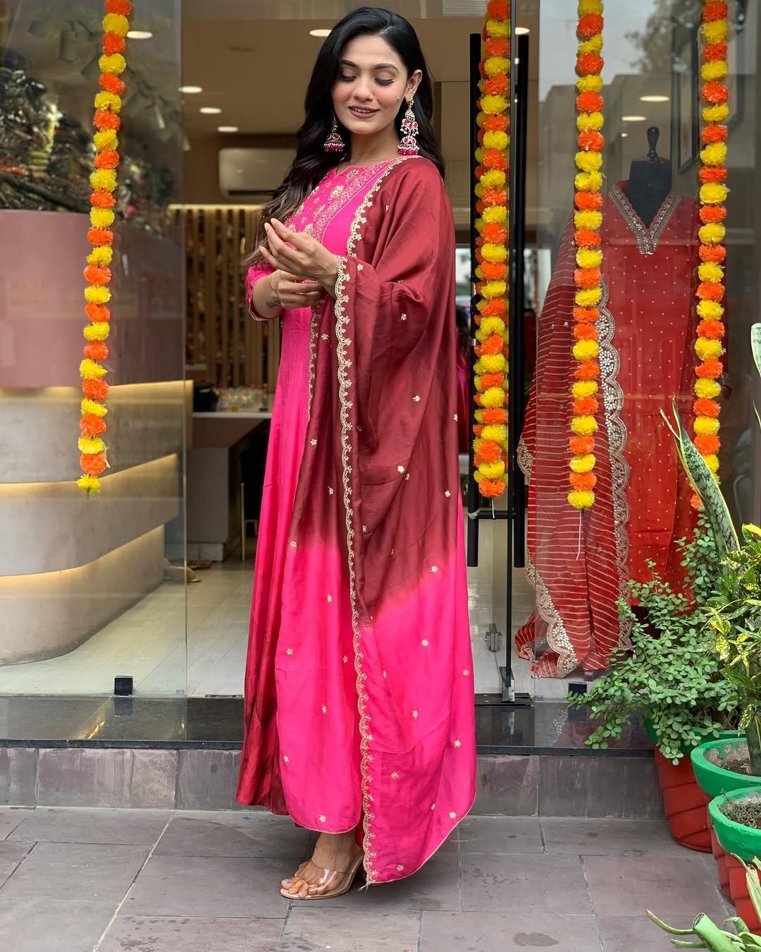 Our Exclusive Collection is here, to add a touch of tradition to your wardrobe.(SWRED25)