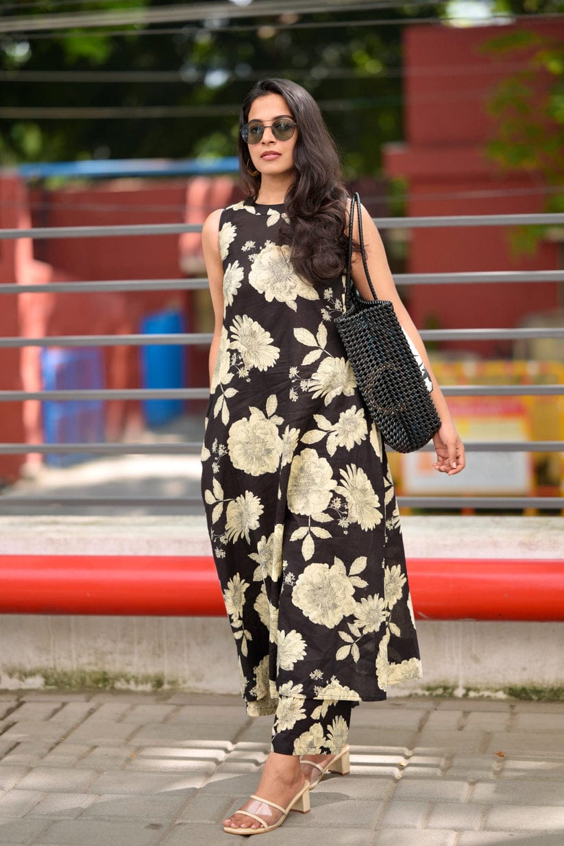 Don't wear what fashion designers tell you to wear. Wear what they wear(SWCD17)