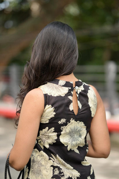 Don't wear what fashion designers tell you to wear. Wear what they wear(SWCD17)