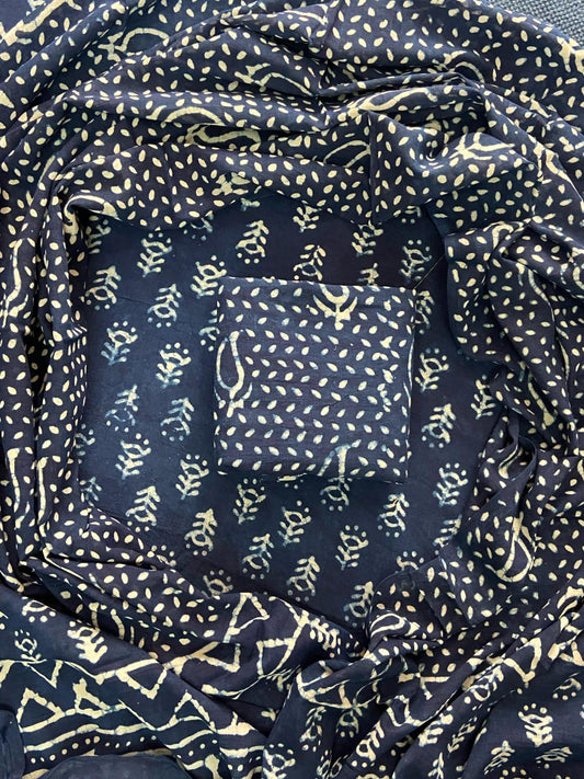 HAND BLOCK PRINT COTTON SUIT SET WITH MULMUL DUPATTA