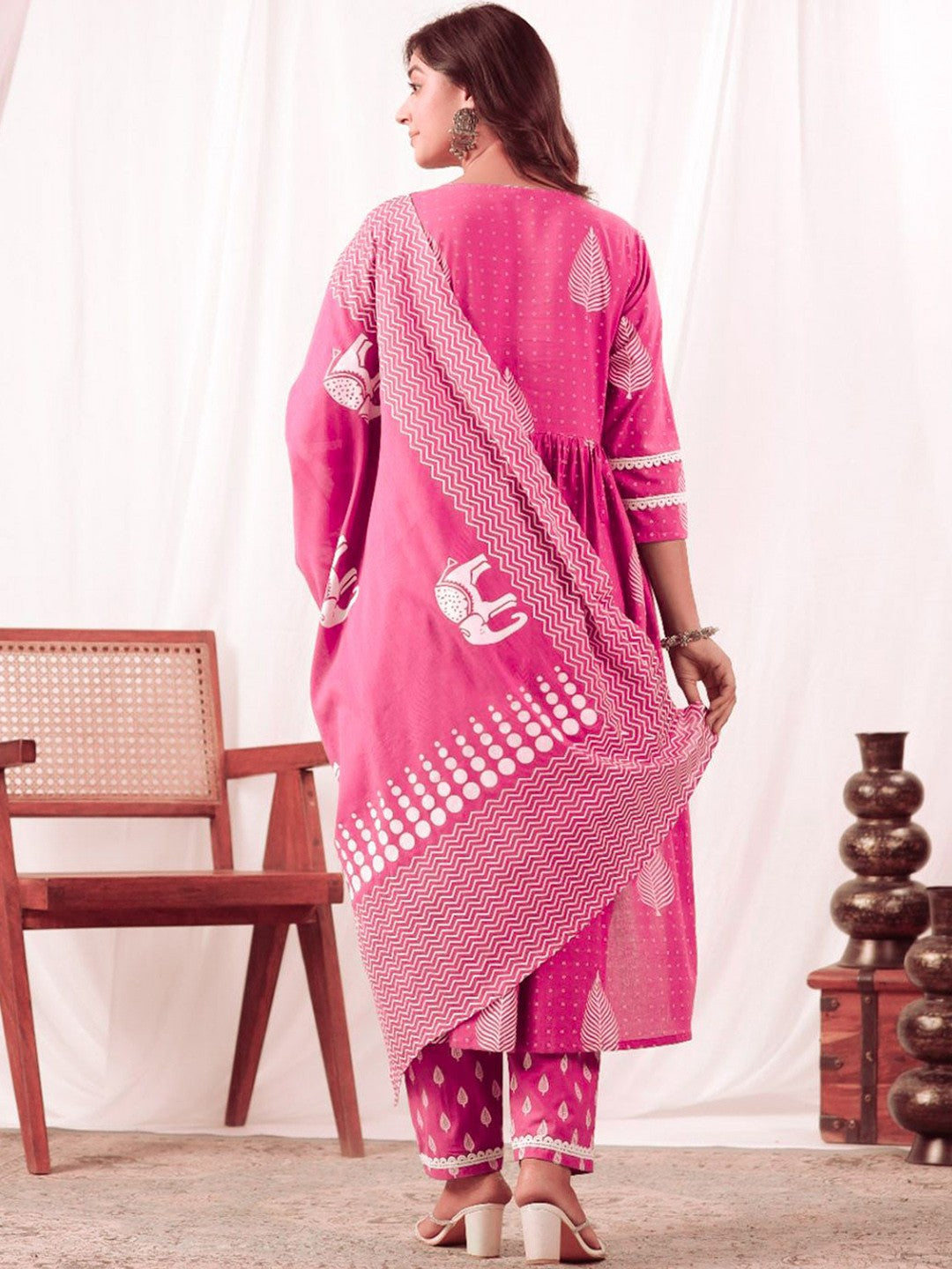 Jaipur cotton candy suits Look Nyra cut out of a dreamy movie set as you turn around and walk in this elegant flaired suit ! The perfect of traditional wear(WARED375)