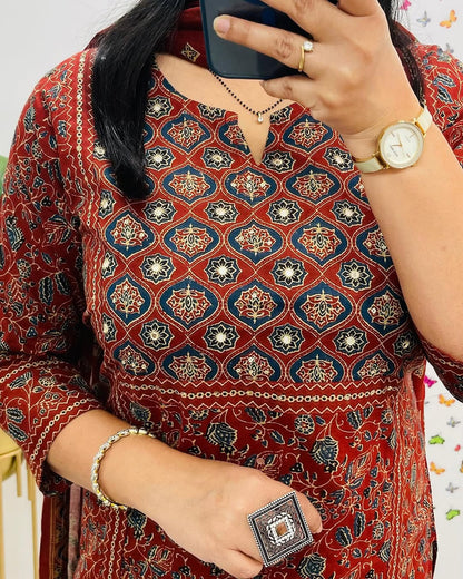 “ NEW FULL COTTON PRINT HAND WORK STRAIGHT KURTI PANT MALMAL DUPATTA ARRIVAL 😍💖(WARED396)