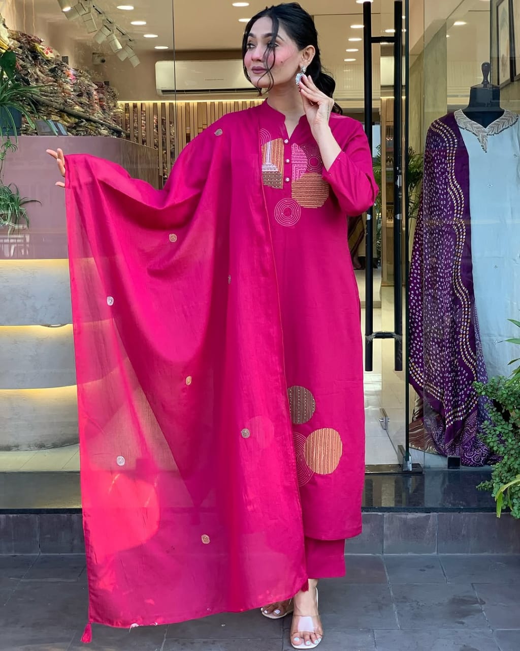 This Kurti,pant dupatta set is perfect for the summer season with its vibrant floral print and confident (WARED406)