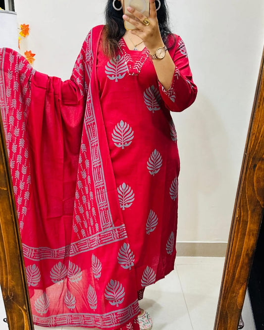 🌹🌹Pure fine Cotton fabric Sequence Work Kurti with Pant with cotton 100-100 Dupatta🌹🌹(WARED415)