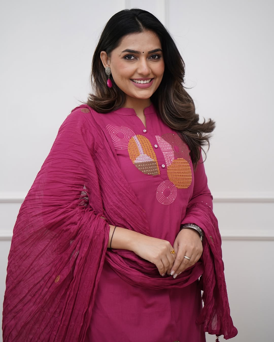This Kurti,pant & dupatta set is perfect for the summer season(WARED32)