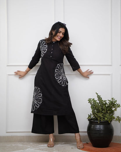Look straight out of a dreamy movie set as &you turn around and walk in this elegant flaired suit (WACD92)