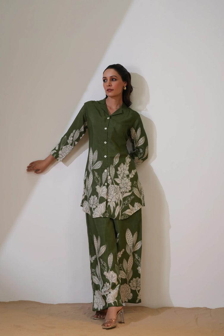 Olive Green and Royal Blue Floral Printed Co-Ord Set(WACD94)