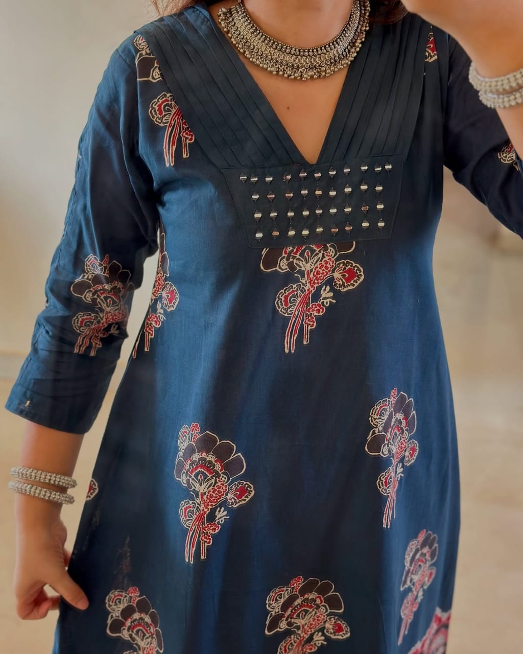 HEVAY DIMOND COTTON FABRIC NECK EMBROIDERY WORK AND PLITES ON YOKE🍃🍁💖(WARED23) 01