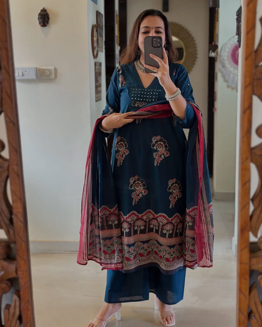 HEVAY DIMOND COTTON FABRIC NECK EMBROIDERY WORK AND PLITES ON YOKE🍃🍁💖(WARED23) 01