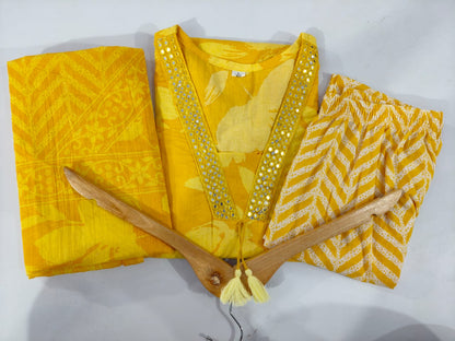 🧶💫New Designer Floral Cotton Suit set collection(WARED467)