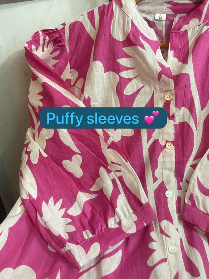 It is decorated with beautiful buttons and amazing floral prints.(WACD135)