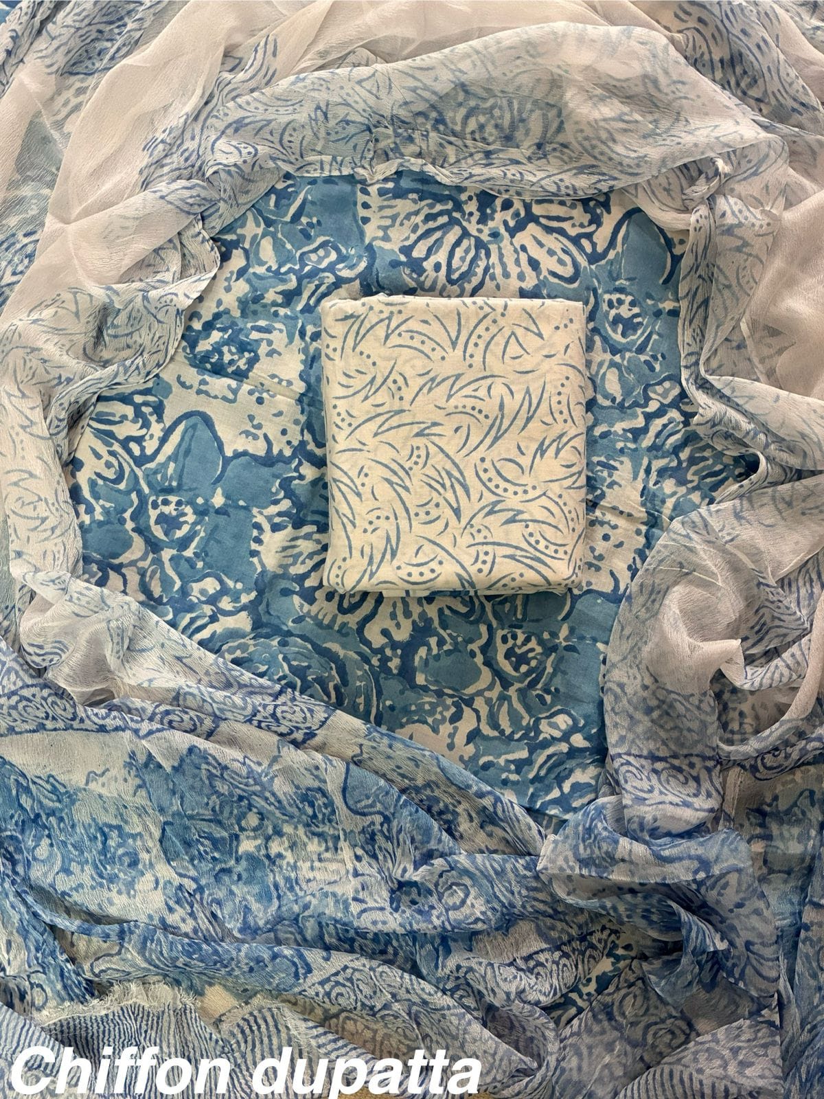 JAAL HAND BLOCK PRINT COTTON SUIT SET WITH CHIFFON DUPATTA(WACFCOTMU35)