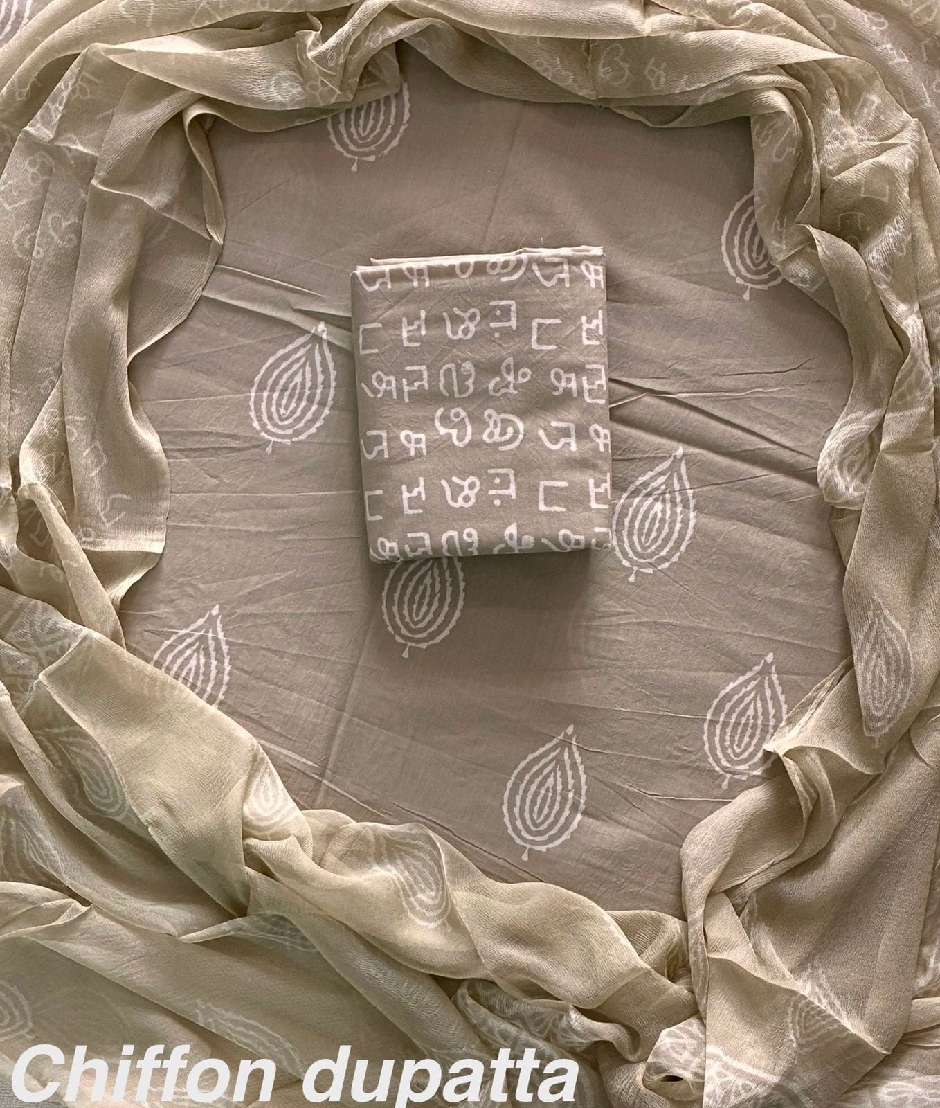 JAAL HAND BLOCK PRINT COTTON SUIT SET WITH CHIFFON DUPATTA(WACFCOTMU113)