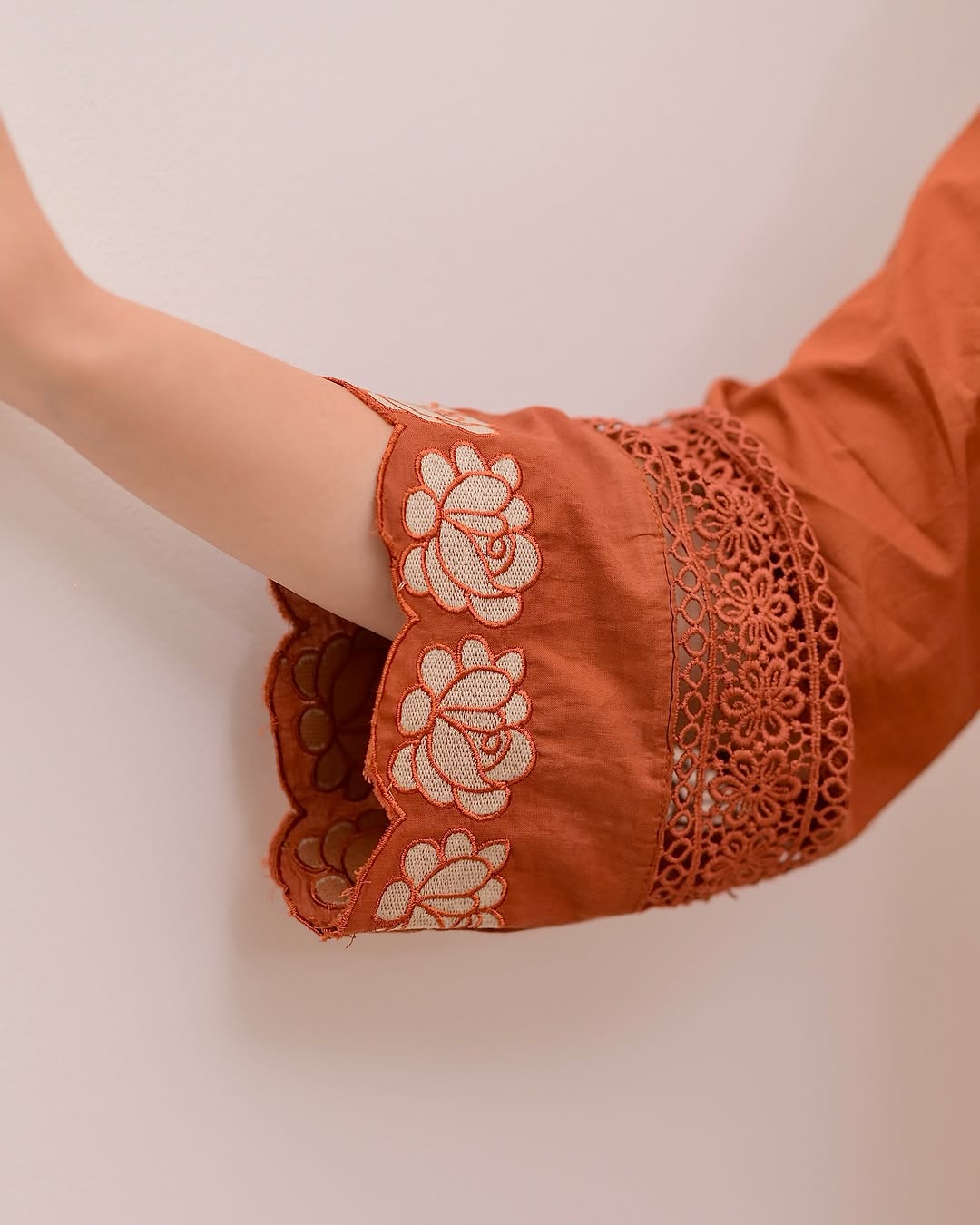 Look straight out of a dreamy movie set as you turn around and walk in this elegant flaired suit! The perfect of traditional wear. (SWSK02)