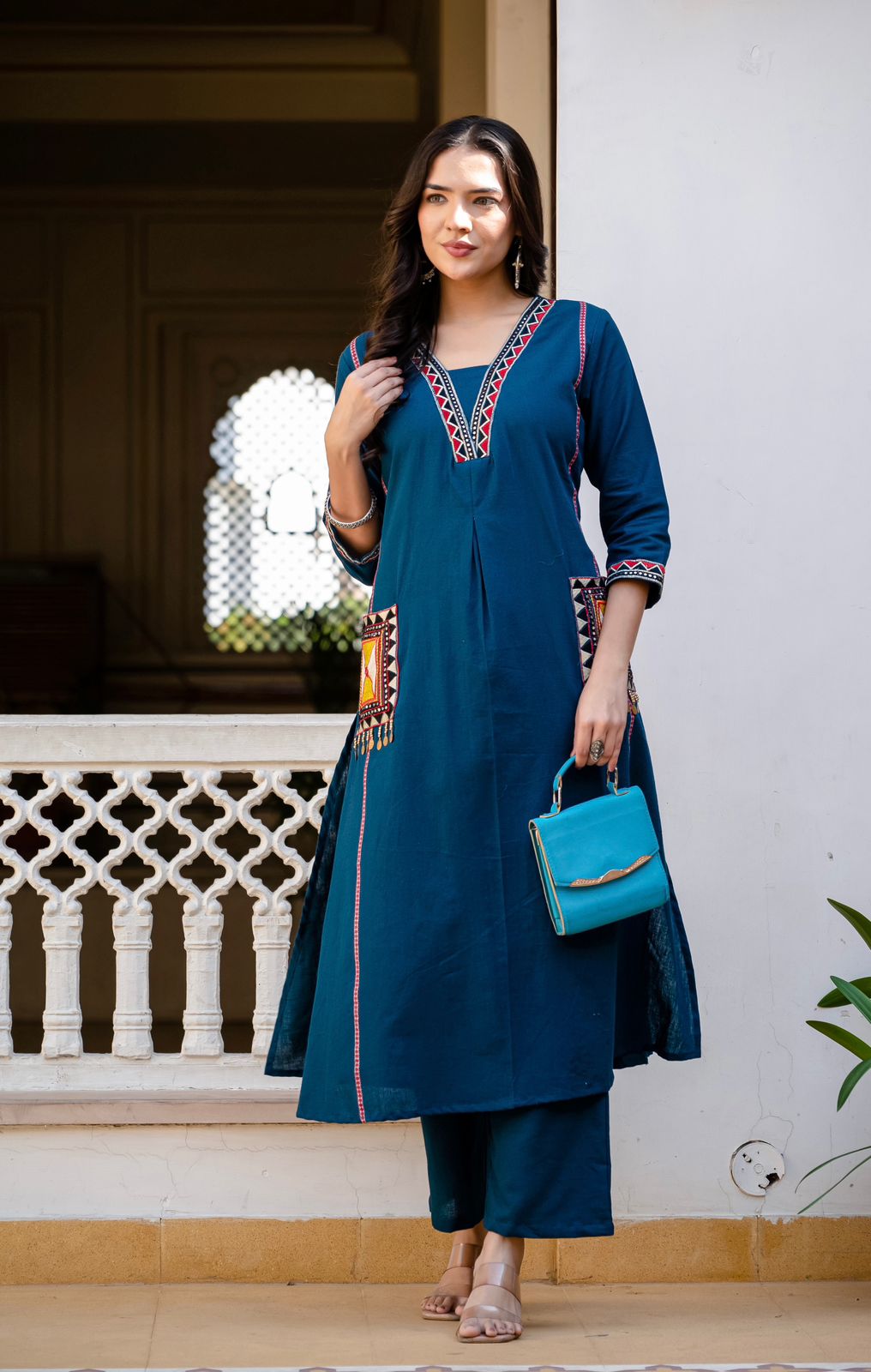 New stylish and affordable beautiful look start a-line set with beautiful elephant print and fabric pure Cotton💃💃 (SWSK05)