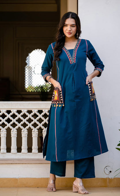New stylish and affordable beautiful look start a-line set with beautiful elephant print and fabric pure Cotton💃💃 (SWSK05)