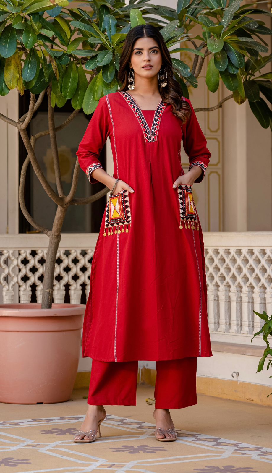 New stylish and affordable beautiful look start a-line set with beautiful elephant print and fabric pure Cotton💃💃 (SWSK05)