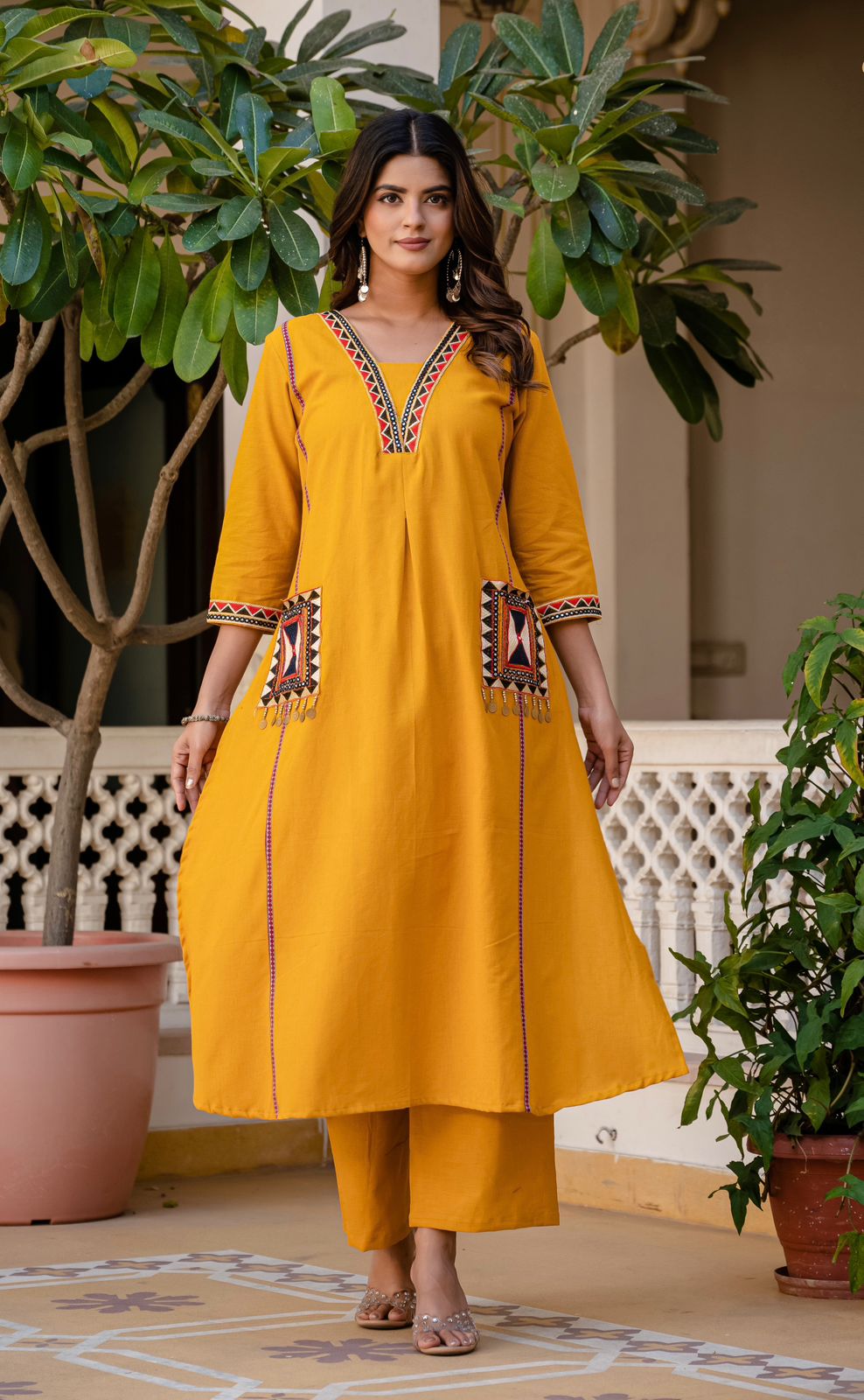 New stylish and affordable beautiful look start a-line set with beautiful elephant print and fabric pure Cotton💃💃 (SWSK05)
