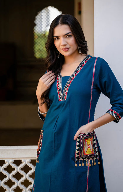 New stylish and affordable beautiful look start a-line set with beautiful elephant print and fabric pure Cotton💃💃 (SWSK05)