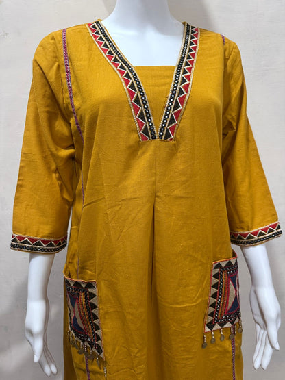 New stylish and affordable beautiful look start a-line set with beautiful elephant print and fabric pure Cotton💃💃 (SWSK05)