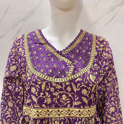 New stylish and affordable beautiful look straight set with beautiful print and fabric pure Cotton💃💃 (SWSK09)