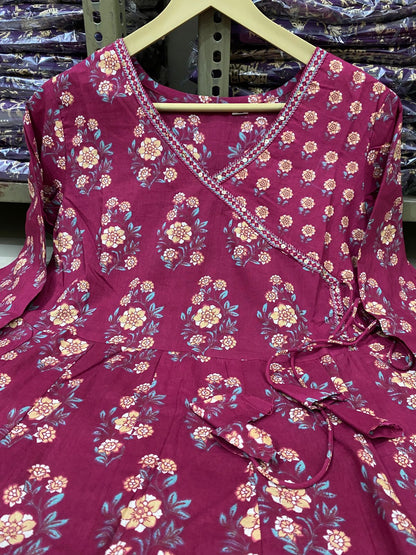 New stylish and affordable beautiful look straight set with beautiful print and fabric pure Cotton💃💃 (SWSK10)