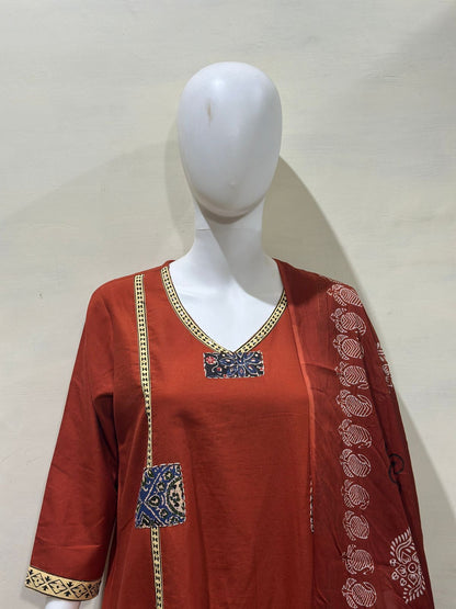 Beautifull straight petan set with beautiful pech work and hand katha work on all over kurti (SWSK11)