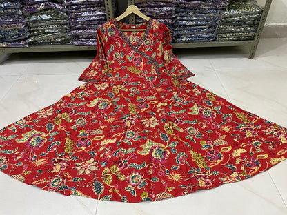 New stylish and affordable beautiful angrakha anarkali set with beautiful print and fabric pure Cotton💃💃(SWSK16)