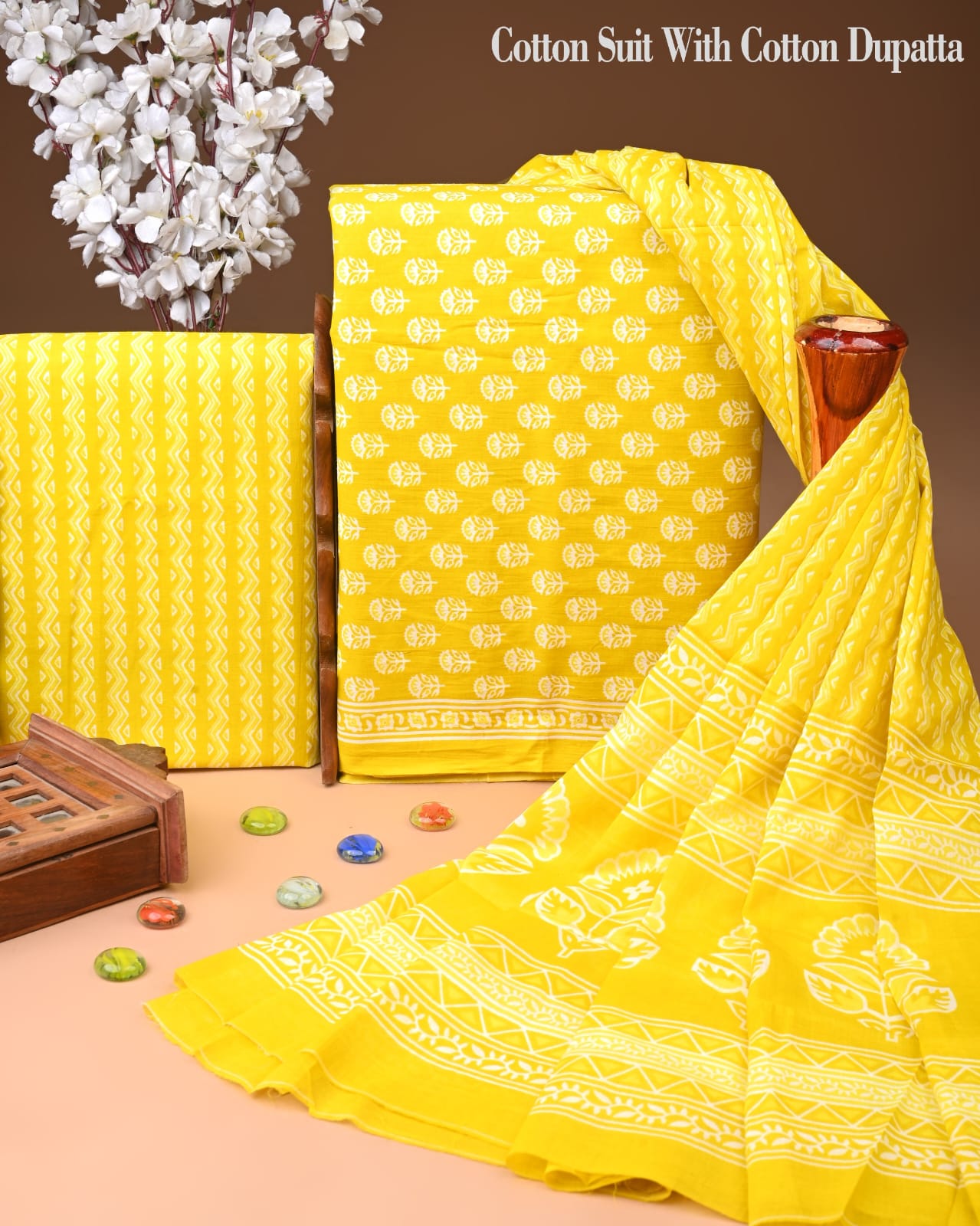 ELEGANT HAND BLOCK PRINT COTTON SUIT SET WITH MULMUL DUPATTA(WACOTMU85)