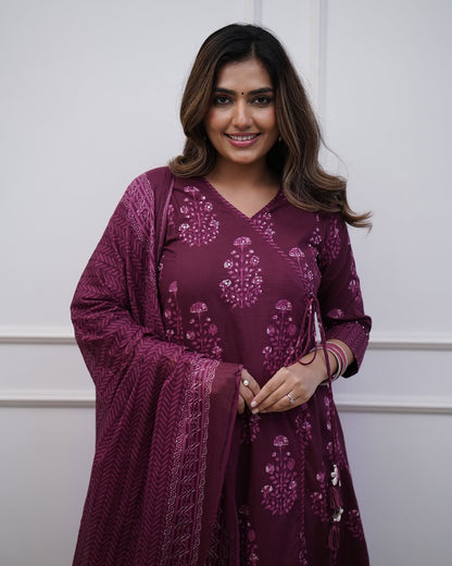 💃Walk Gracefully in our new cotton Angrakha Style Anarkali Dupatta set For All sessions.🌸 (SWSK26)