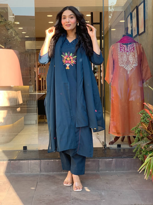 Introducing the latest addition to our fashion collection the strength kurta Style made from cotton (SWSK33)