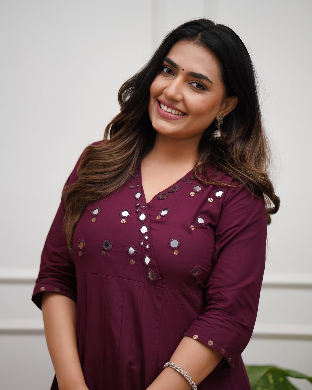 Upgrade your office wear wardrobe with this classy kurti  mirror work  detailing with pant for all day comfort and trendy look🌸🌸 (SWSK36)