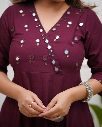 Upgrade your office wear wardrobe with this classy kurti  mirror work  detailing with pant for all day comfort and trendy look🌸🌸 (SWSK36)