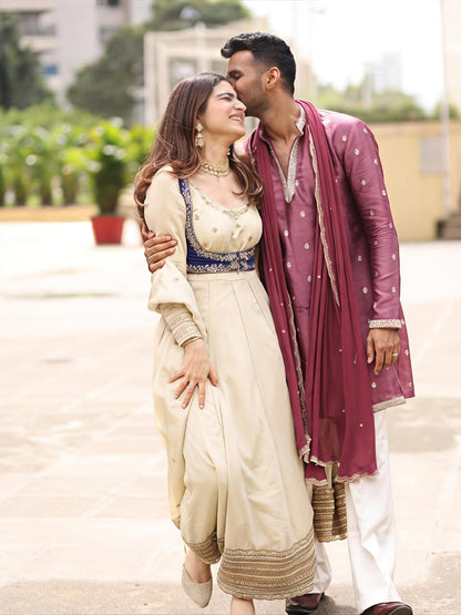 NEW LAUNCHING 3 PIECE SUIT SET WITH BEAUTIFUL YOKE (RRRD32)