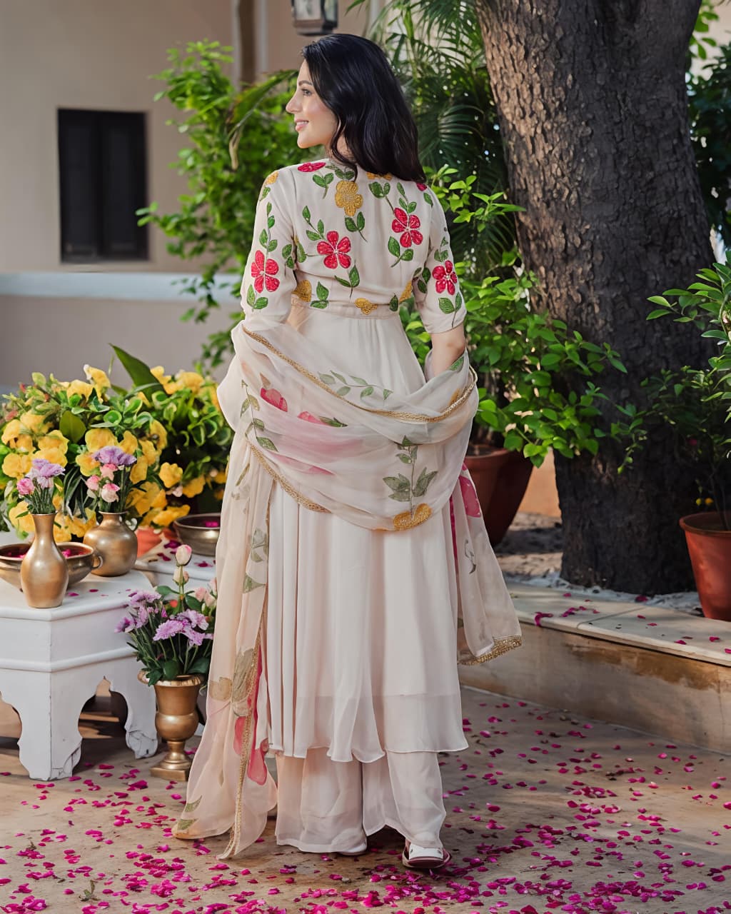 **Ivory Blossom Grace Anarkali Suit** ✨🌸(RRRD34)