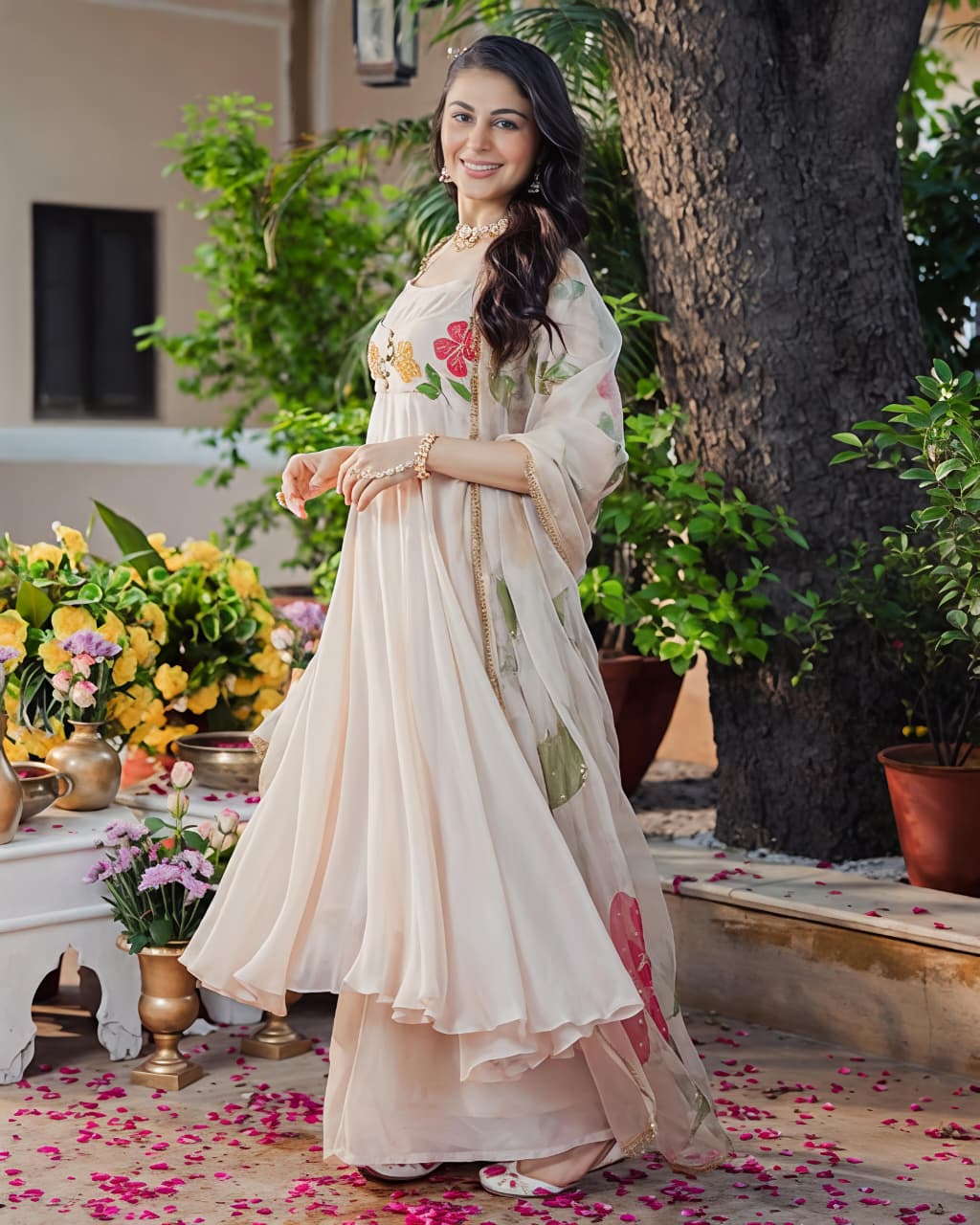 **Ivory Blossom Grace Anarkali Suit** ✨🌸(RRRD34)