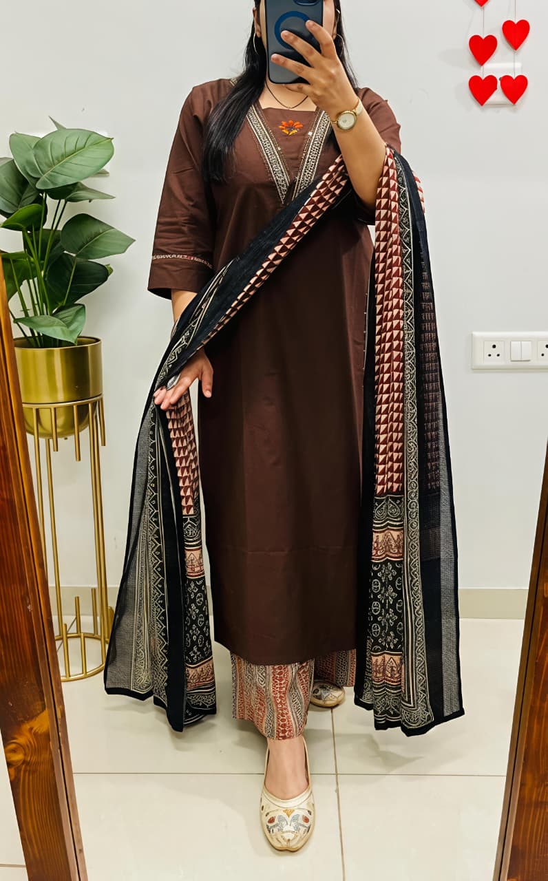 💚 *Perfect for festive wear, small functions &amp; daily elegance.🌸🌸(SWSK52)
