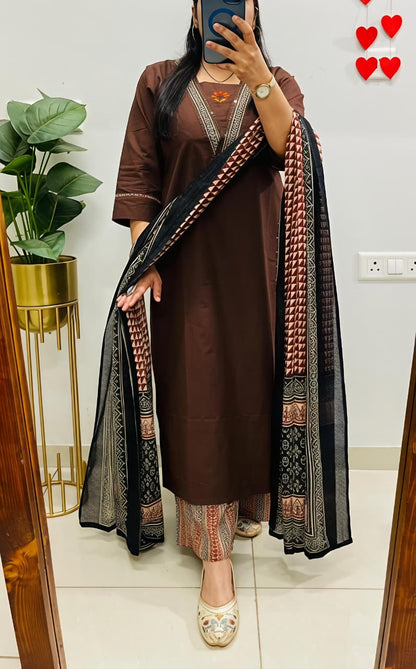 💚 *Perfect for festive wear, small functions &amp; daily elegance.🌸🌸(SWSK52)