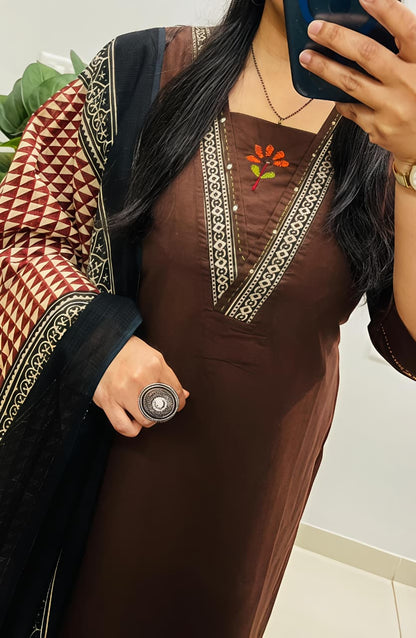 💚 *Perfect for festive wear, small functions &amp; daily elegance.🌸🌸(SWSK52)