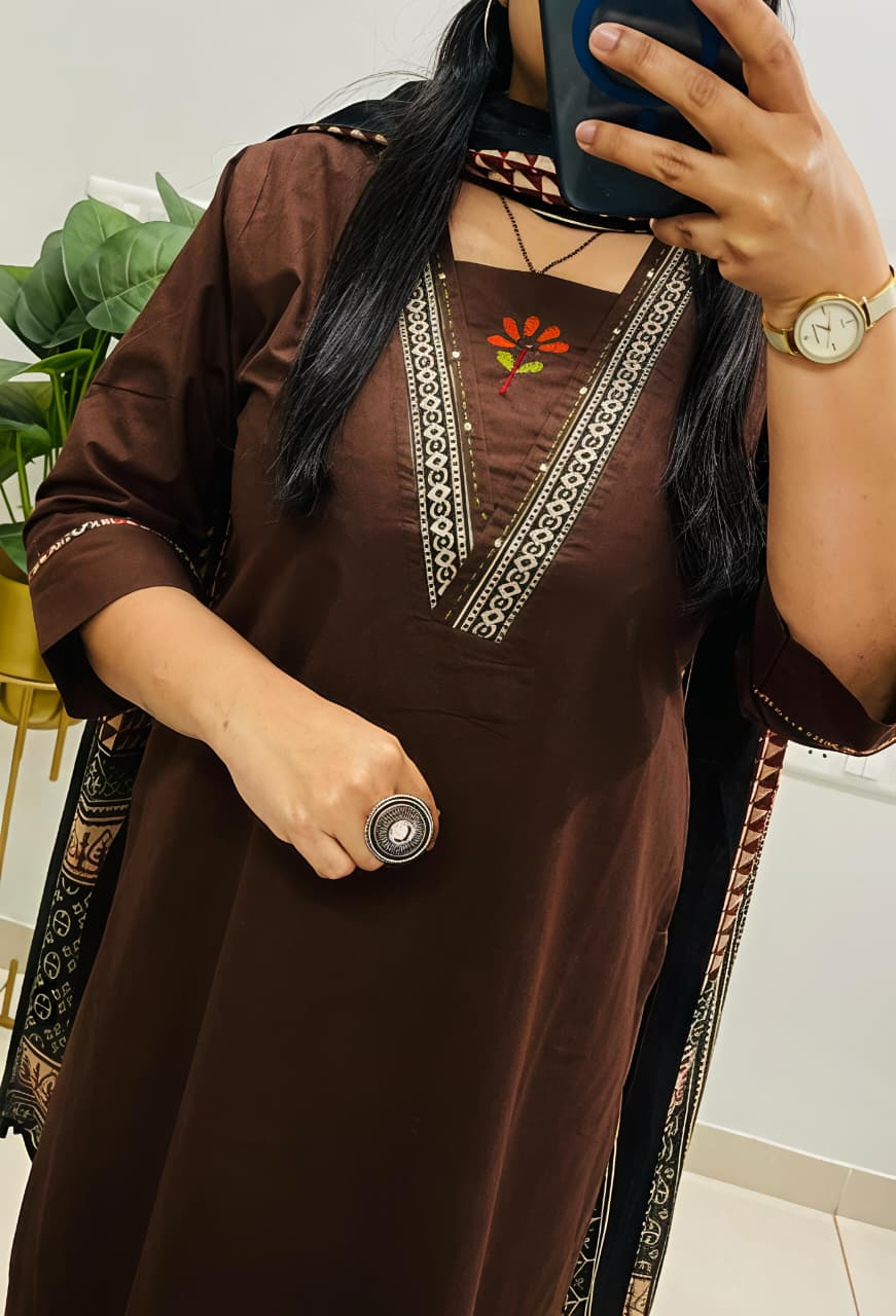 💚 *Perfect for festive wear, small functions &amp; daily elegance.🌸🌸(SWSK52)