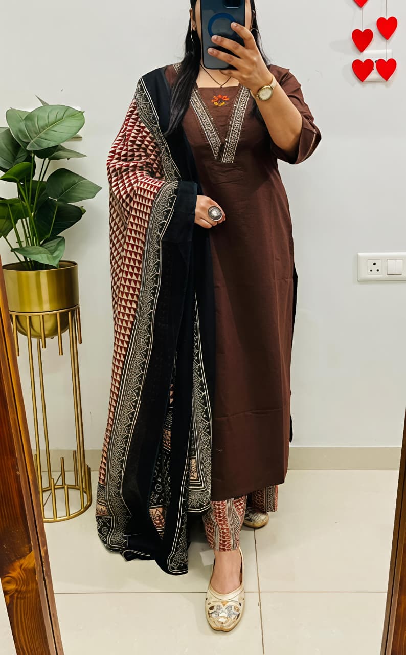 💚 *Perfect for festive wear, small functions &amp; daily elegance.🌸🌸(SWSK52)