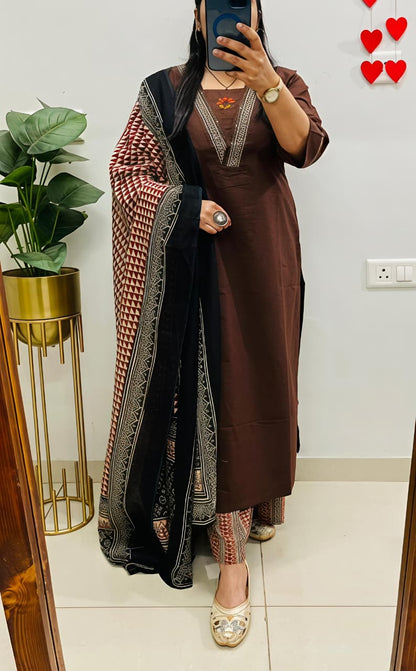 💚 *Perfect for festive wear, small functions &amp; daily elegance.🌸🌸(SWSK52)